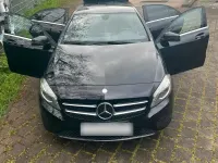 Gebraucht Mercedes A180 122 PS (89 kW) 2015 Schwarz Limousine
