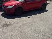 Usata Opel Corsa 60 CV (44 kW) 2004 Rosso Utilitaria