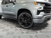 Neu Chevrolet Silverado 426 PS (313 kW) 2026 Silber SUV