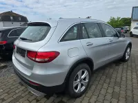 Gebraucht Mercedes GLC250 Exclusive 204 PS (150 kW) 2018 Iridiumsilber (metallic) SUV