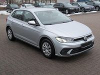 Gebraucht VW Polo Life 120 PS (88 kW) 2023 Silber Kleinwagen