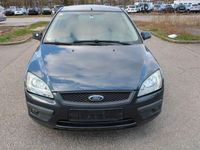 Używany Ford Focus Fun X 101 KM (74 kW) 2007 Szary Sedan/Limuzyna