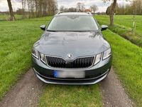 gebraucht Skoda Octavia 2.0 TDI 110kW DSG STYLE COMBI STYLE