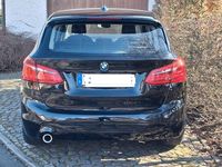 Gebraucht BMW 218 Active Tourer 140 PS (102 kW) 2018 Schwarz Van / Kleinbus