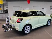 Neu Suzuki Swift 83 PS (61 kW) 2025 Grün Kleinwagen