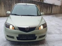 Gebraucht Mazda 2 75 PS (55 kW) 2007 Grün Kleinwagen