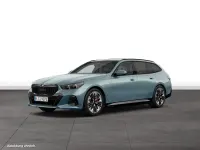 Gebraucht BMW 550e M Sport 489 PS (359 kW) 2025 Grün Kombi