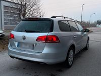 Gebraucht VW Passat 140 PS (102 kW) 2012 Grau Limousine