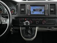 Gebraucht VW Transporter 199 PS (146 kW) 2018 Deep ocean blue Van