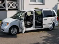 Gebraucht Chrysler Town & Country Limited 288 PS (211 kW) 2014 Weiß Van / Kleinbus