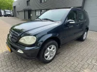Gebraucht Mercedes ML320 218 PS (160 kW) 2002 Schwarz SUV
