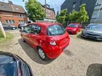 Gebraucht Renault Clio III 75 PS (55 kW) 2011 Rot Kleinwagen