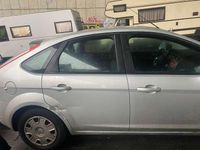 Gebraucht Ford Focus Style 101 PS (74 kW) 2009 Silber Limousine