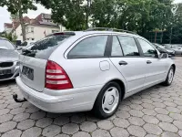 Gebraucht Mercedes C180 143 PS (105 kW) 2002 Brillantsilber (metallic) Kombi