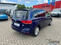 Gebraucht VW Touran Comfortline 150 PS (110 kW) 2019 Atlantik blue Van / Kleinbus