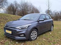Gebraucht Hyundai i20 Active 84 PS (61 kW) 2019 Grau Kleinwagen