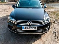 Używany VW Touareg Terrain Tech 262 KM (192 kW) 2017 Czarny SUV