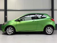 Gebraucht Mazda 2 Inclusive 75 PS (55 kW) 2008 Grün Kleinwagen