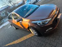Gebraucht Hyundai i20 Active 101 PS (74 kW) 2017 Braun Limousine