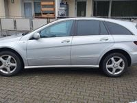 Gebraucht Mercedes R320 224 PS (164 kW) 2006 Silber Van / Kleinbus