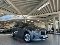 Gebraucht BMW 225 Active Tourer Sport Line 245 PS (180 kW) 2022 Skyscraper grau metallic Van / Kleinbus