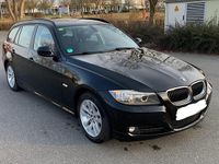 Gebraucht BMW 318 143 PS (105 kW) 2010 Schwarz Kombi