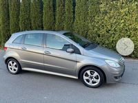 Gebraucht Mercedes B200 193 PS (141 kW) 2007 Grau Van / Kleinbus