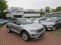 Gebraucht VW T-Roc 150 PS (110 kW) 2024 Grau SUV