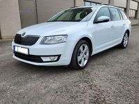 Gebraucht Skoda Octavia Elegance 105 PS (77 kW) 2015 Weiß Kleinwagen