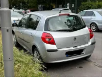 Gebraucht Renault Clio 75 PS (55 kW) 2006 Silber Kleinwagen
