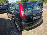 Gebraucht Ford Fiesta Ambiente 69 PS (50 kW) 2005 Schwarz Kleinwagen