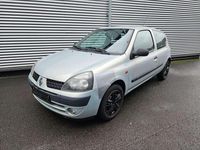 Gebraucht Renault Clio II Dynamique 75 PS (55 kW) 2002 Silber Limousine