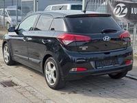 Gebraucht Hyundai i20 Passion 101 PS (74 kW) 2017 Schwarz Kleinwagen
