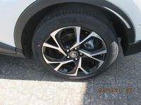 Gebraucht Toyota C-HR+ Plus 184 PS (135 kW) 2019 Novaweiß perleffekt / dach schwarz