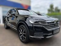 Gebraucht VW Touareg Elegance 231 PS (169 kW) 2023 Schwarz metallic SUV