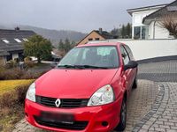 Gebraucht Renault Clio II 75 PS (55 kW) 2009 Rot Kleinwagen