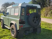 Gebraucht Land Rover Defender 122 PS (89 kW) 2009 Grün Kombi