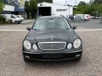 Gebraucht Mercedes E220 150 PS (110 kW) 2005 Schwarz Kombi