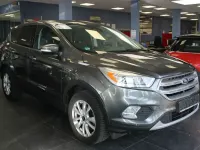 Gebraucht Ford Kuga Titanium 150 PS (110 kW) 2017 Grau SUV