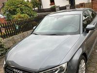Gebraucht Audi A3 Sport 150 PS (110 kW) 2019 Grau Limousine