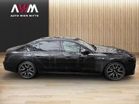 Gebraucht BMW M760e Performance 381 PS (280 kW) 2024 Schwarz Limousine
