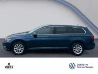 Gebraucht VW Passat Business 150 PS (110 kW) 2023 Blau Kombi