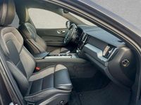 Gebraucht Volvo XC60 Plus 250 PS (183 kW) 2024 Platinum grey SUV