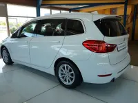 Gebraucht BMW 218 Gran Tourer Luxury Line 136 PS (100 kW) 2015 Weiß Van / Kleinbus