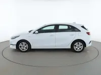 Gebraucht Kia Ceed Edition 7 2022 Weiß Kleinwagen