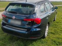 Gebraucht Fiat Tipo Pop 95 PS (69 kW) 2017 Blau Kombi