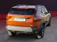 Neu Dacia Duster Journey 131 PS (96 kW) 2025 Terracottabraun SUV