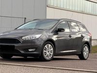 Gebraucht Ford Focus 125 PS (91 kW) 2017 Grau Kombi