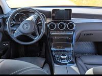 Gebraucht Mercedes GLC250 204 PS (150 kW) 2017 Rot SUV