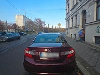 Gebraucht Honda Civic Executive 141 PS (103 kW) 2016 Rot Limousine